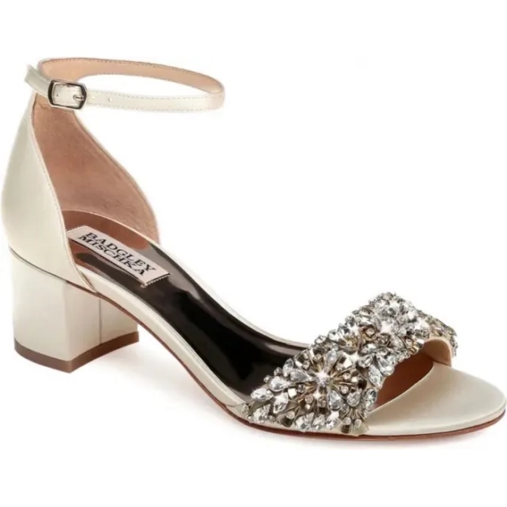 Badgley Mischka Vega Embellished Peep Toe Low Block Satin Ivory Bridal Heels!!!
